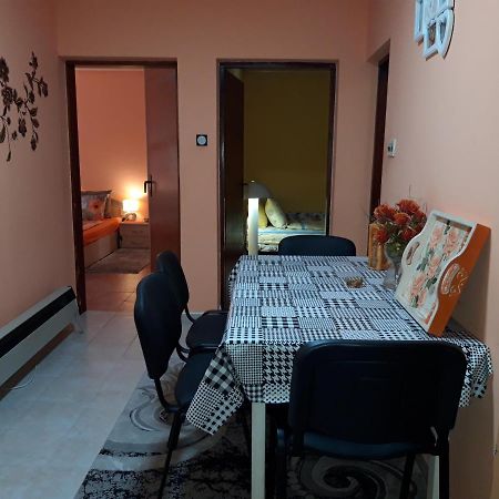 Apartment Nela Nisz Zewnętrze zdjęcie