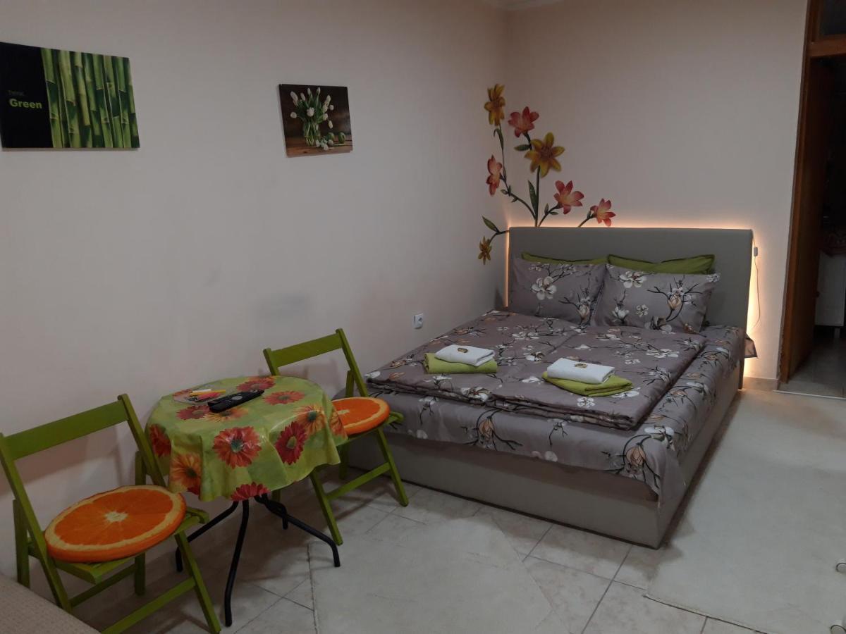 Apartment Nela Nisz Zewnętrze zdjęcie