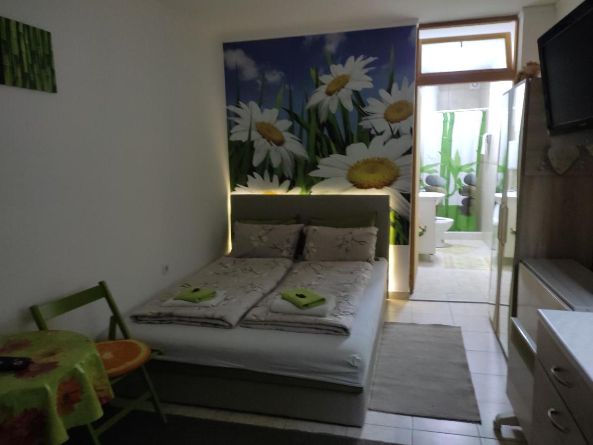 Apartment Nela Nisz Zewnętrze zdjęcie
