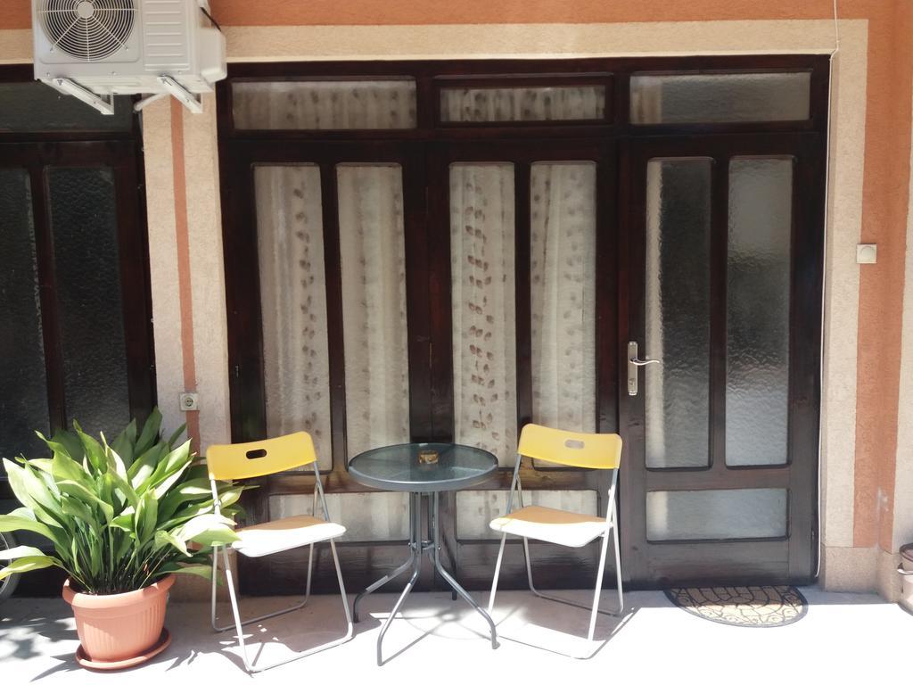 Apartment Nela Nisz Zewnętrze zdjęcie