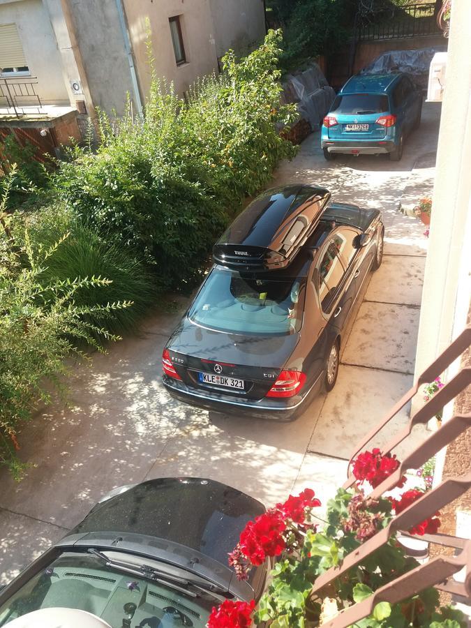 Apartment Nela Nisz Zewnętrze zdjęcie