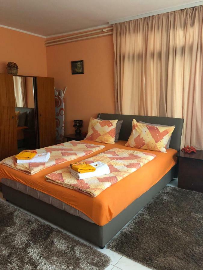 Apartment Nela Nisz Zewnętrze zdjęcie